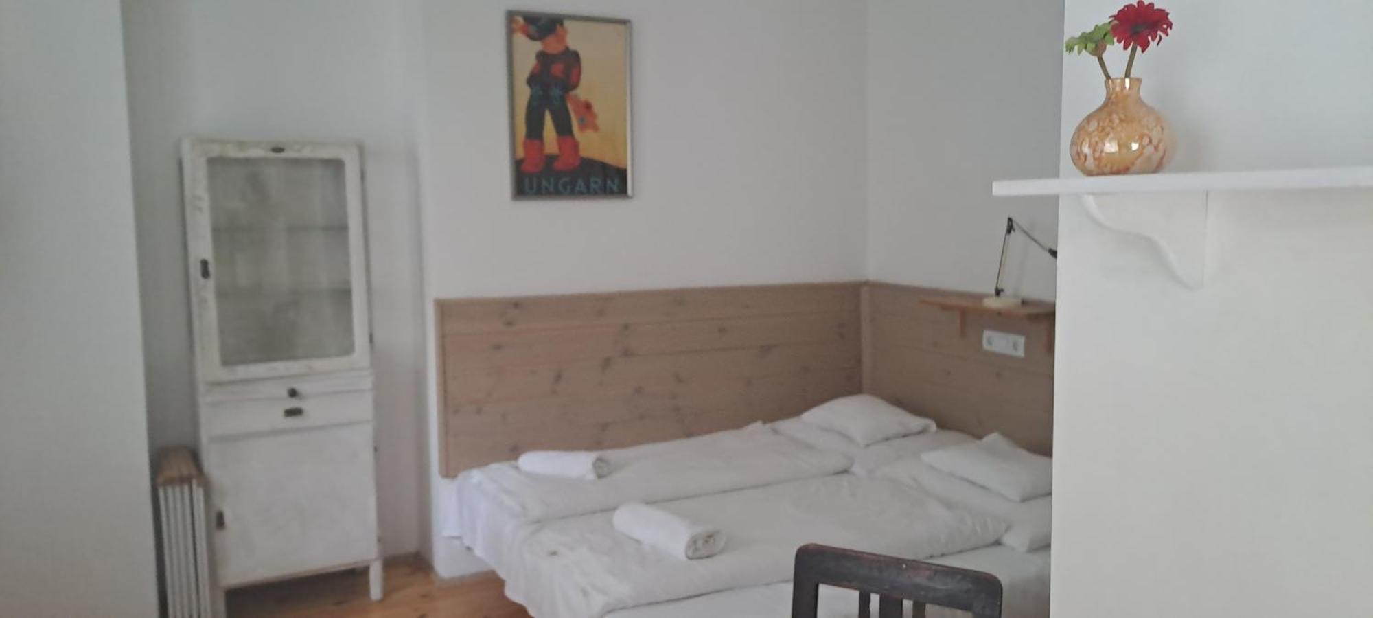 Plitzner Belvarosi Apartmanhaz Eger Exterior photo