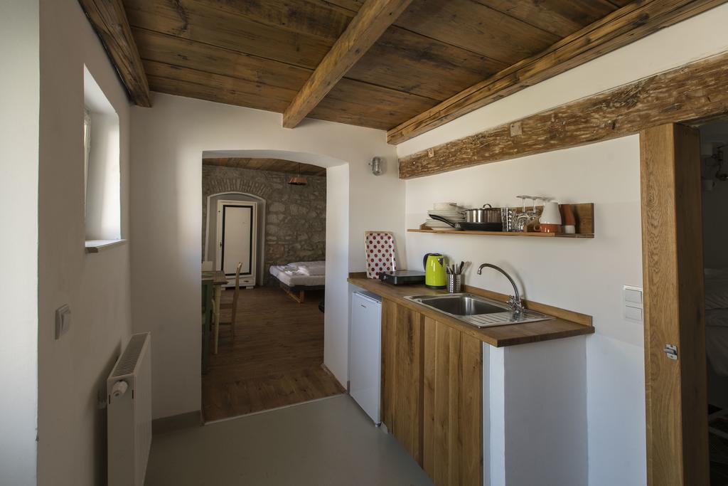 Plitzner Belvarosi Apartmanhaz Eger Exterior photo